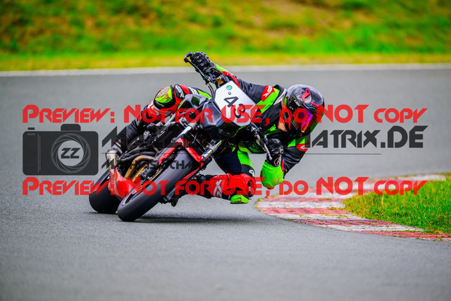 MaZZes_FotoMatrix_240728_6007705_4100 | TWIN