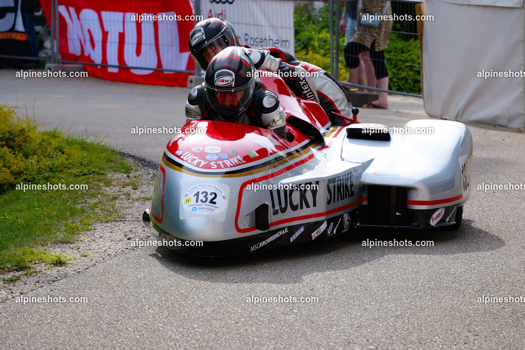 P1025699 | Erleben Sie atemberaubende, hochqualitative Fotos Ihrer Fahrt entlang der malerischen Alpenstraßen. Besuchen Sie alpineshots.com, um professionelle Aufnahmen Ihrer unvergesslichen Reise zu finden und zu kaufen - Realisiert mit Pictrs.com