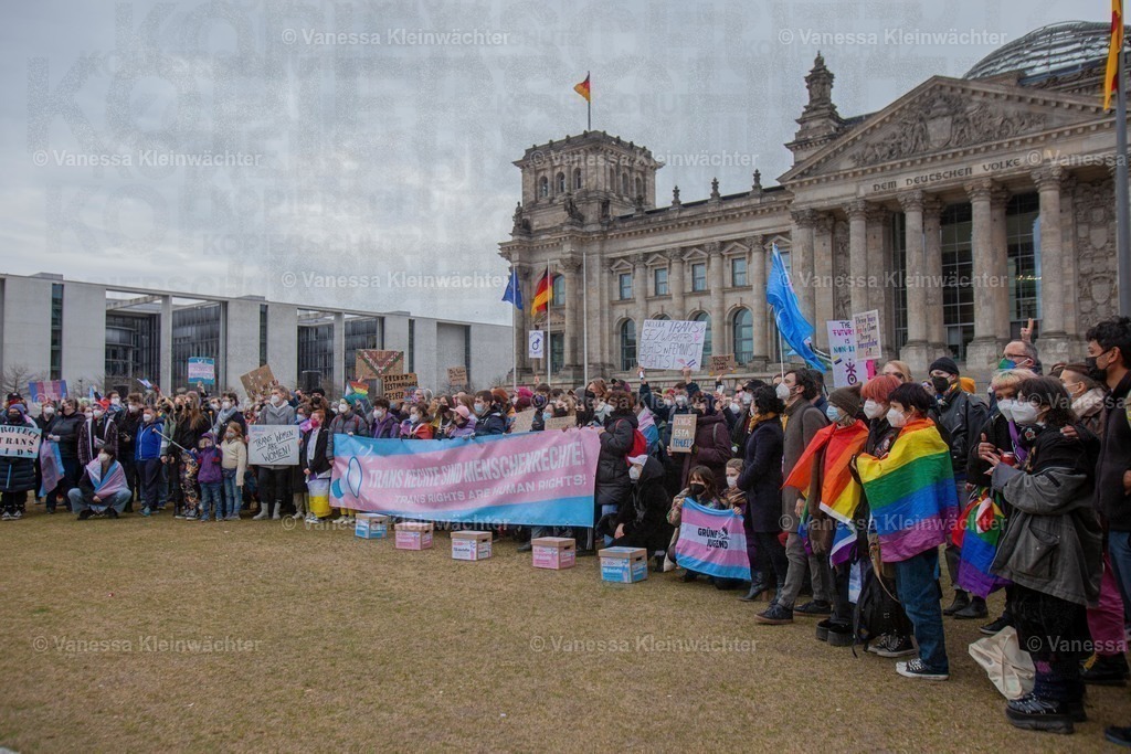  Trans Day Of Visibility Kundgebung 2022 in Berlin | Vanessa Kleinwächter - Realisiert mit Pictrs.com