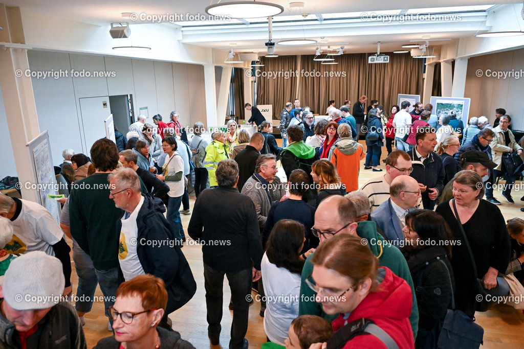 Linz_ Vorstellung Masterplan Digitaluni_ Univiertel_ 17.04.2024-3 | 17.04.2024, Johannes Kepler Universitaet Linz, AUT, Vorstellung Masterplan Digitaluni, Univiertel im Bild Besucher der Veranstaltung