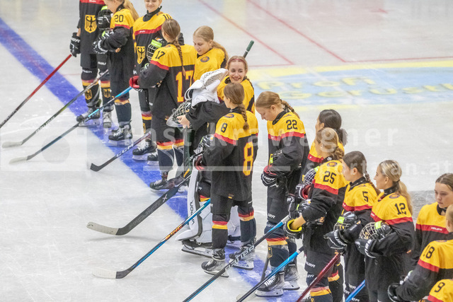 Dameneishockey | Dameneishockey, U18 Turnier am 31.08.2024 in Spittal (Eis-Sport-Arena - Sportzentrum Spittal), Austria, (Photo by Ernst Krawagner sport-fan.at) - Realized with Pictrs.com