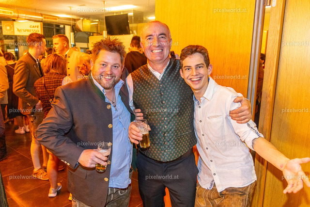 18. Bauernball 2025 | Bildershop von pixelworld.at - Realisiert mit Pictrs.com