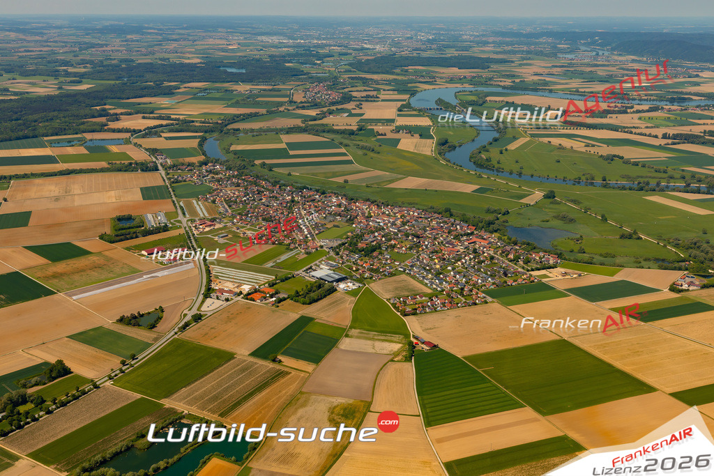 Das Luftbild zeigt :  Pfatter - Die Luftaufnahme wurde 2024 vom UL-Flugzeug aus erstellt ( keine Drohne ) - Hochauflösende Luftaufnahme - Für grossformatige Ausdrucke geeignet. Die Geschenkidee !Mit Lizenz und Bildrechte bestellbar