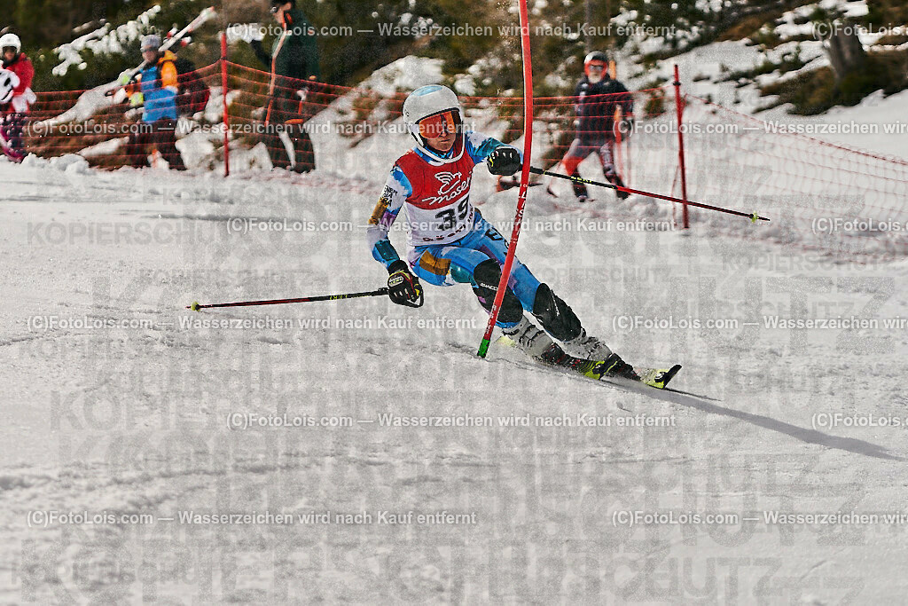 ALS1324_WCM-SL-II_Kat-C_Tumova Dagmar | (C)FotoLois.com, Alois Spandl, World Criterium Masters Ski Alpin 2023 Hochkar, Slalom, Kategorie C, Di 21. März 2023.