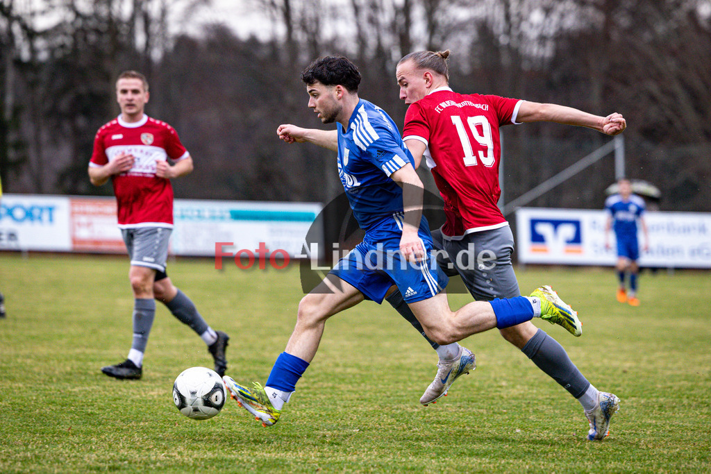 FC Wildsteig/Rottenbuch gegen SV Eurasburg-Beuerberg | Fußball Kreisliga Herren Oberbayern Zugspitze Gruppe 1 2025/26, FC Wildsteig/Rottenbuch gegen SV Eurasburg-Beuerberg, 20250323,Zweikampf,2025-03-23 in Rottenbuch (Sportplatz Rottenbuch), David NOCKER (SV Eurasburg-Beuerberg 11), Roman TRAINER (FC Wildsteig/Rottenbuch)Copyright: WolfgangxLindner www.foto-lindner.de