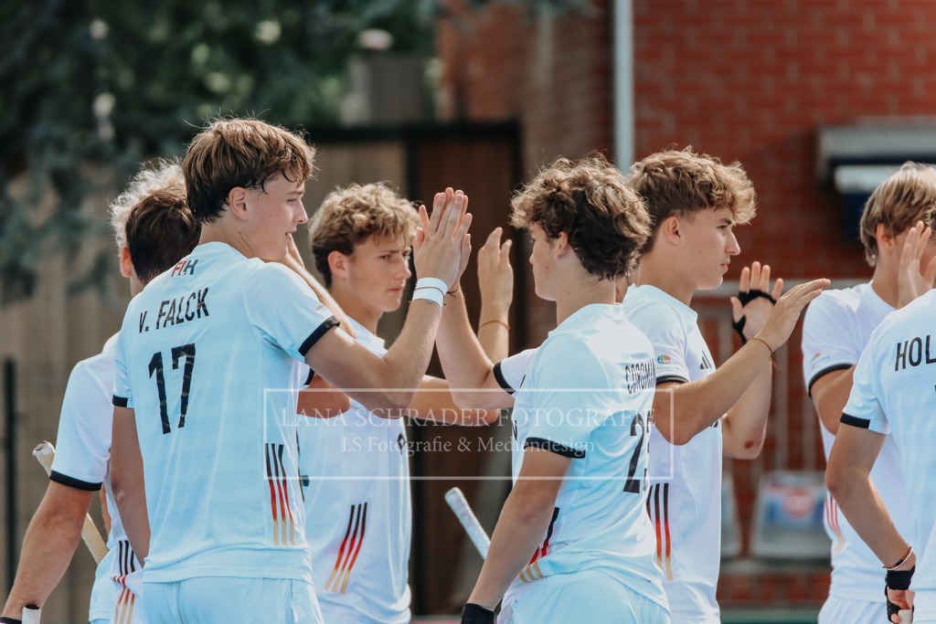U18_EM_BOYS_HF1_GER-BEL_18.07.25_Lille (77 von 900) | lanaschraderfotografie - Realisiert mit Pictrs.com