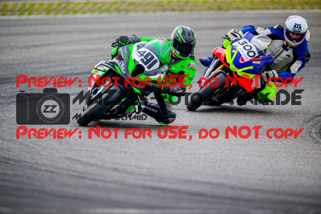 MaZZes_FotoMatrix_240717_6007705_4698 | WEISS