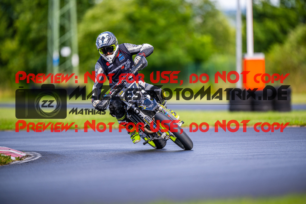 MaZZes_FotoMatrix_240713_6007705_1752 | S4