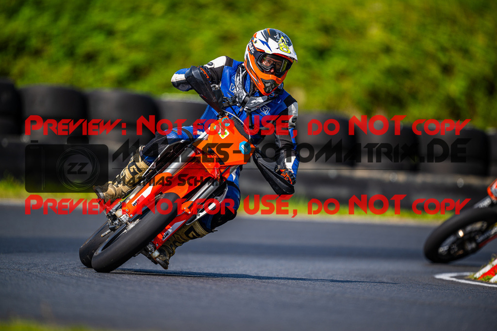 MaZZes_FotoMatrix_240430_6007705_2534 | Fotograf Mathias Schmid
Sportfotograf,
Eventfotograf,
Hochzeitsfotograf,
Portraitfotograf