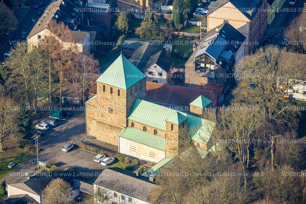 Essen260100799 | Luftbild, St. Lucius kath. Kirche, Werden, Essen, Ruhrgebiet, Nordrhein-Westfalen, Deutschland