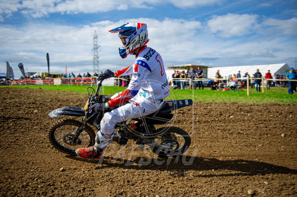 Mo (4) | Paeschuphoto Shop - Wer nicht sucht der auch nicht findet.Ob Motocrossbilder oder von einem besuchtem Spiel, Hauptsache Action. - Realisiert mit Pictrs.com