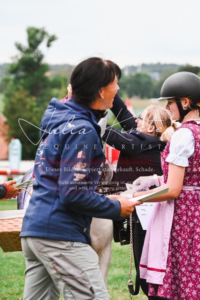 DSC_7476 | Pferde- und Turnierfotografie in Westsachsen. Pferdeportraits, Auftragszeichnungen und intuitive Kunst.