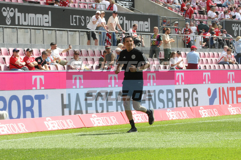 1. FC Köln - Union Berlin | Deniz Aytekin - © Sportfoto-Sale (MK) - Realisiert mit Pictrs.com