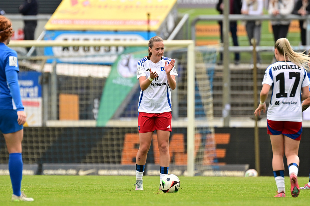 Fußball I Frauen I Saison 2024-2025 I 2. Bundesliga I 26. Spieltag I SV Meppen - Hamburger SV | Der Sportfotograf. - Realisiert mit Pictrs.com