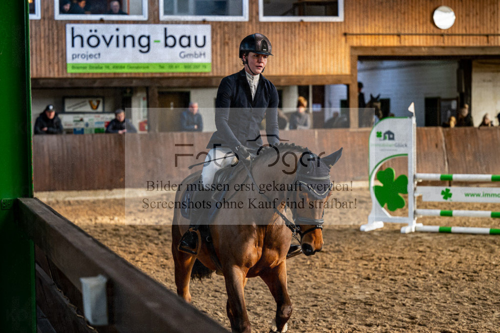 20240308-DOS_2672 | Entdecke hochwertige Reitturnierfotos von Foto Oger. Professionell, emotional und authentisch – jetzt Lieblingsmomente im Shop bestellen.Deutschlandweite Turnierfotografie. - Realisiert mit Pictrs.com