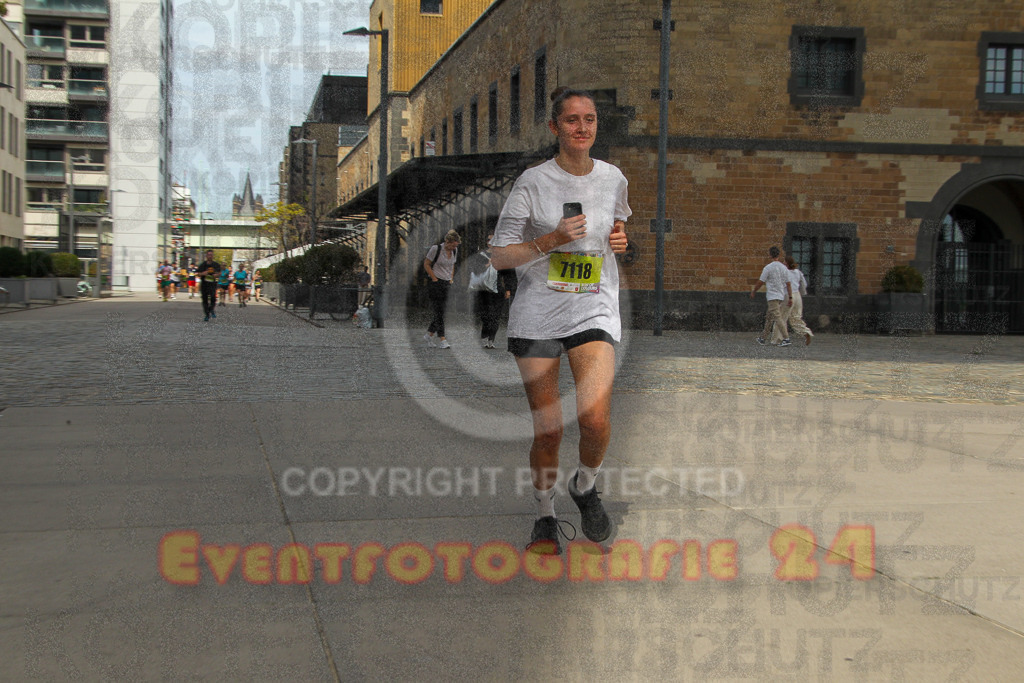 250920_1327_EV4_5624 | Sportfotografie im Rhein-Sieg Kreis, Köln, Bonn, NRW, Rheinland Pfalz, Hessen, etc. Unser Tätigkeitsfeld umfasst den Laufsport vom Volkslauf über den Marathon, Duathlon, Triathon bis zum Ultralauf wie Kölnpfad Ultra oder Schindertrail.