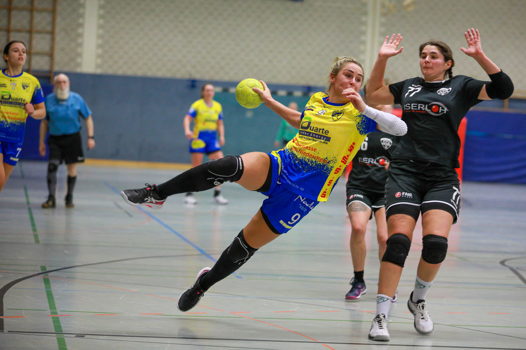 SVN_TvVoerde_021124_085 | Bildergalerie von Sport-Ereignissen aber auch von weiteren spannenden Dingen - nicht nur vom Niederrhein. In Anlehnung an den bekannten Spruch von Hanns Dieter Hüsch heißt das Motto: "Niederrhein ist überall".  - Realisiert mit Pictrs.com