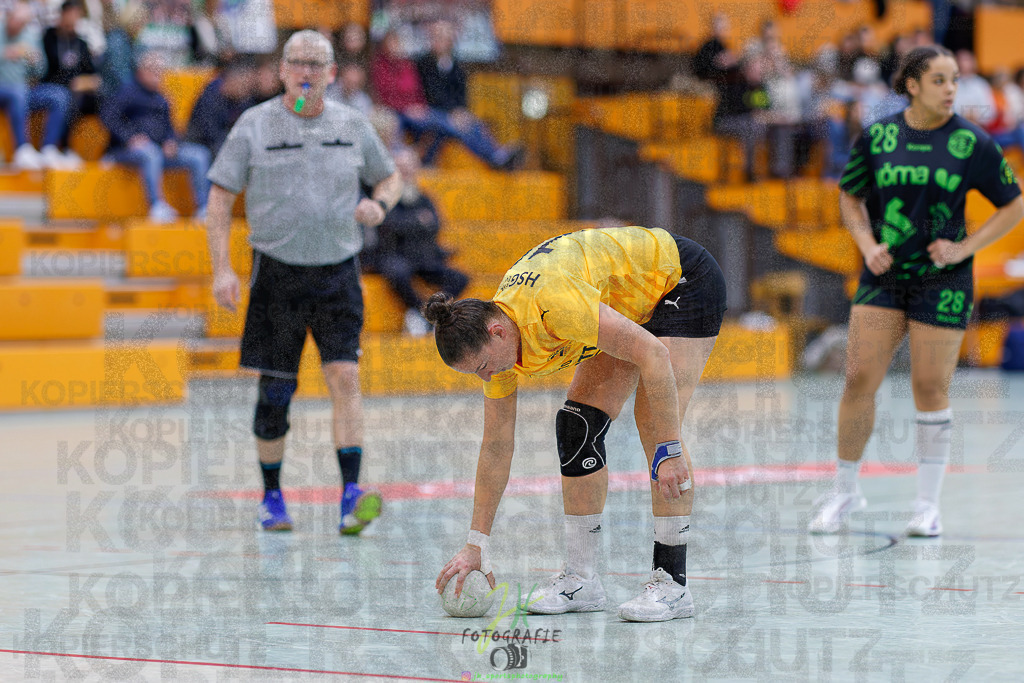 Frauen Oberliga Mitte (HHV); HSG Kleenheim/Langgöns II - HSG Eibelshausen/Ewersbach | Frauen Oberliga Mitte (HHV); HSG Kleenheim/Langgöns II - HSG Eibelshausen/Ewersbach am 01.11.2025 in Oberkleen (Weidig-Halle)Photo © 2025 - Jörg Heinrich - Realisiert mit Pictrs.com