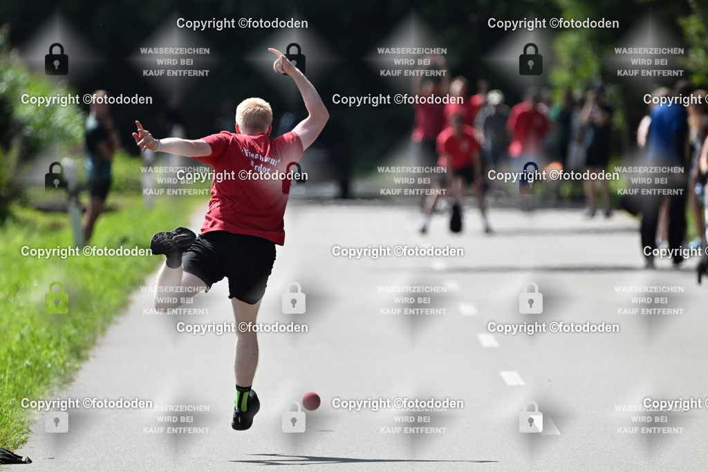 DSC_1028 | Jan Aper (im Bild) warf mit Christian Janssen  (beide Ardorf)