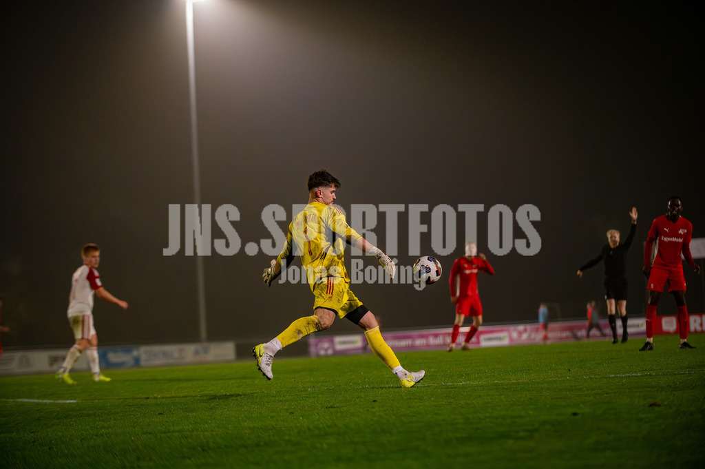 VFL-RWV_07.11.2025-17 | jns.sportfotos - Realisiert mit Pictrs.com