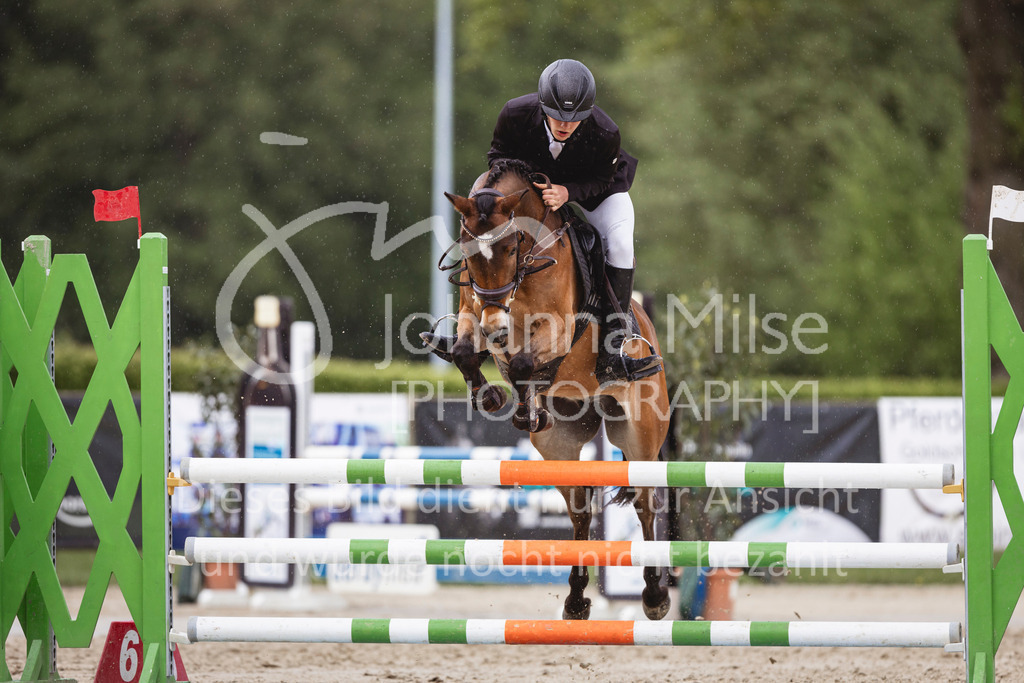 240504_PonyTrophy-291 | Deine schönsten Turniermomente als professionelle Fotos! Entdecke hochwertige Pferdesport-Fotografie im Online-Shop. Jetzt Fotos finden & bestellen!