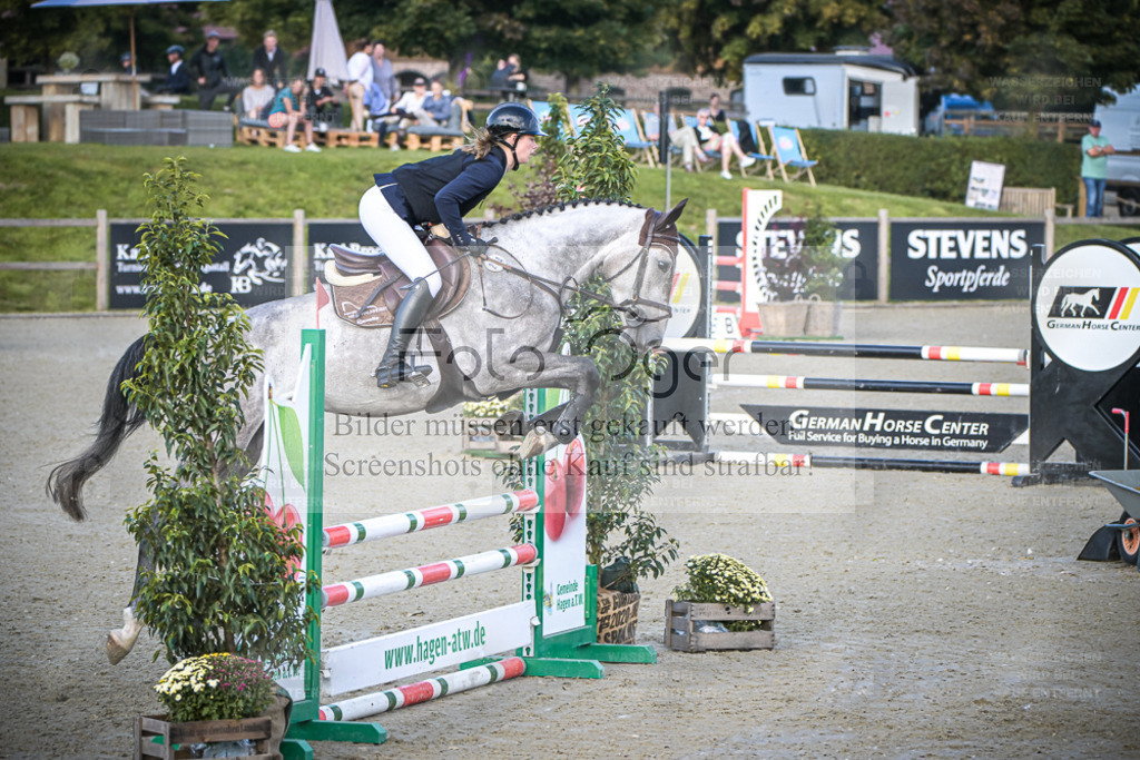 DOS_8211 | Entdecke hochwertige Reitturnierfotos von Foto Oger. Professionell, emotional und authentisch – jetzt Lieblingsmomente im Shop bestellen. - Realisiert mit Pictrs.com