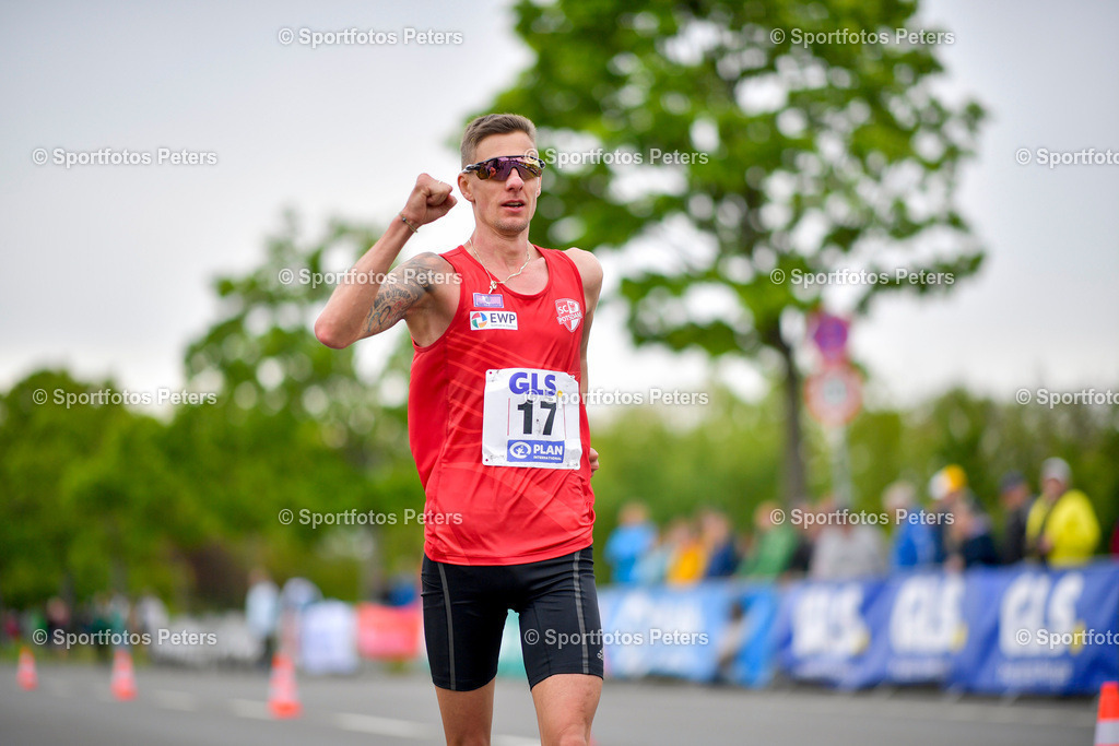 2024_DM Gehen_65 | Deutsche Meisterschaften Straßengehen am 28.04.2024 in Kelsterbach - Realisiert mit Pictrs.com