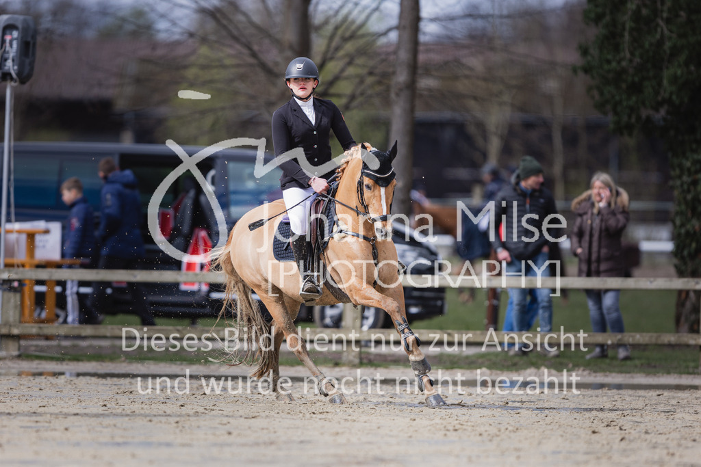 230402_MünsterHandorf_PonyTrophy-402 | Deine schönsten Turniermomente als professionelle Fotos! Entdecke hochwertige Pferdesport-Fotografie im Online-Shop. Jetzt Fotos finden & bestellen!