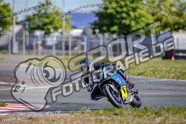 pubi0929 | Professionelle Fotos von Sportveranstaltungen, aber auch Hochzeiten und anderen Events. - Realisiert mit Pictrs.com