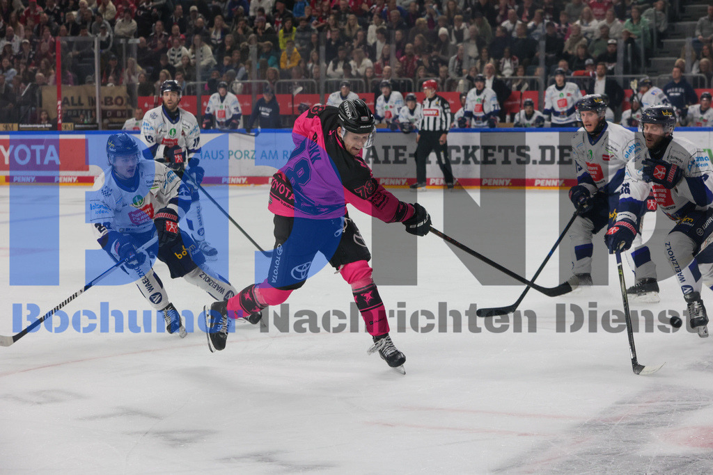 SES_KOLISE20251012-22 | bond - Realisiert mit Pictrs.com