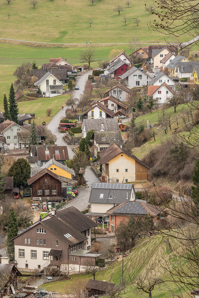 Im Rank und Krummacker | in Ziefen, Baselland, Schweiz. - Realisiert mit Pictrs.com