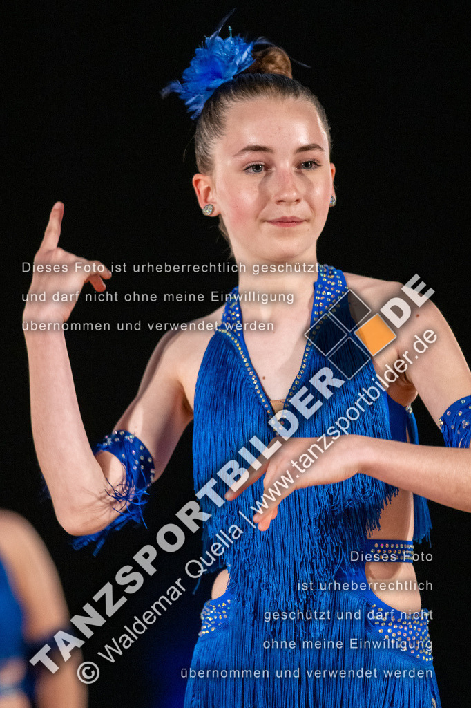 20250504-01215 | Hier finden Sie Tanz Bilder vom Latein und Standard Formationen tanzen. Sportbilder vom Tanzsport. Schöne Fotos und von Weltmeisterschaft, Europameisterschaft, Bundesliga, Regionalliga, Oberliga und Landesliga sowie von GOC Stuttgart, DanceComp, WM Bremen