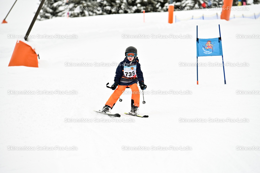 SRF_20.02.2026_0847 | Skirennfotos,Serfaus,Fiss,Ladis,Kinderskirennen,Winter,Tirol,Oberland,skirace,SFL,feelfree,weil wir's genießen,ski,Ski,skifahren,Sonnenplateau, - Realisiert mit Pictrs.com