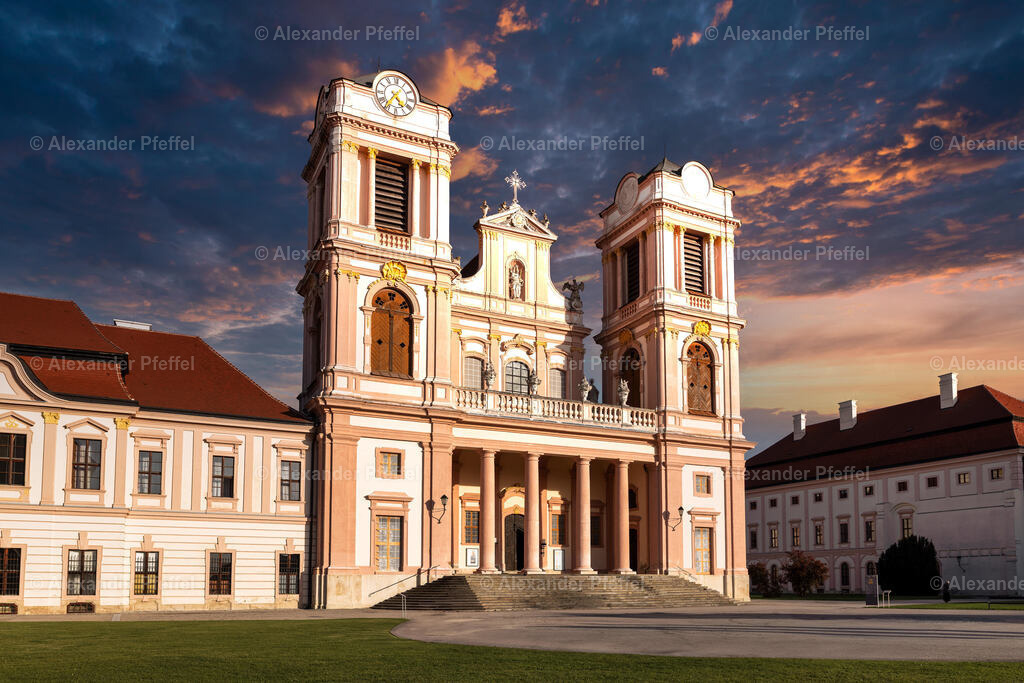 foto_c_pfeffel-partner-0203-R51_9270-Bearbeitet-2 | alexander-pfeffel - Realisiert mit Pictrs.com