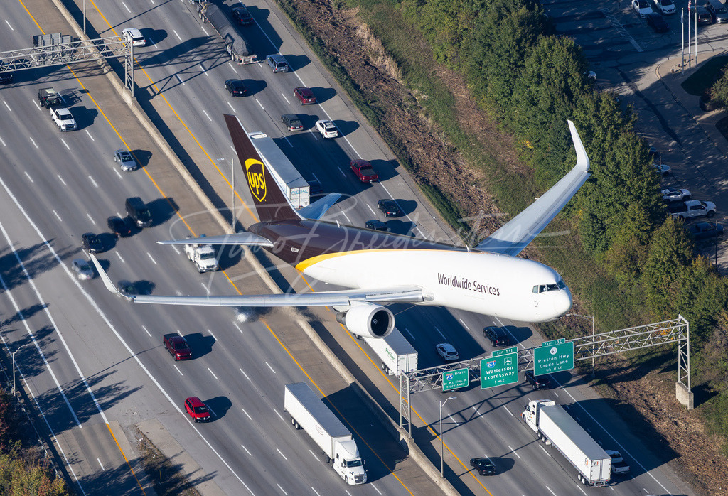 20241017-822A5547 Kopie | Buy high-quality aviation and travel photography prints by professional photographer Timo Breidenstein. Authentic images, professionally printed, worldwide shipping. - Realisiert mit Pictrs.com