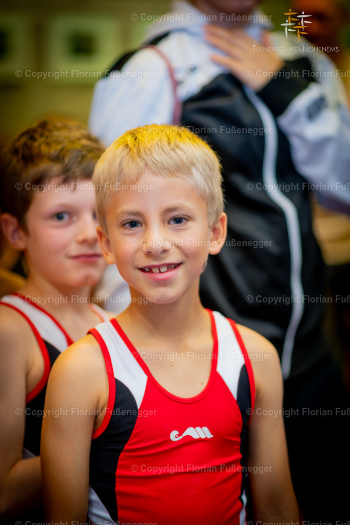 Promo-232 | "Fussifoto.com – Ihr Ansprechpartner für hochwertige Fotografie! Entdecken Sie kreative Bilder und professionelle Dienstleistungen. Kontaktieren Sie uns für Ihre Projekte!"