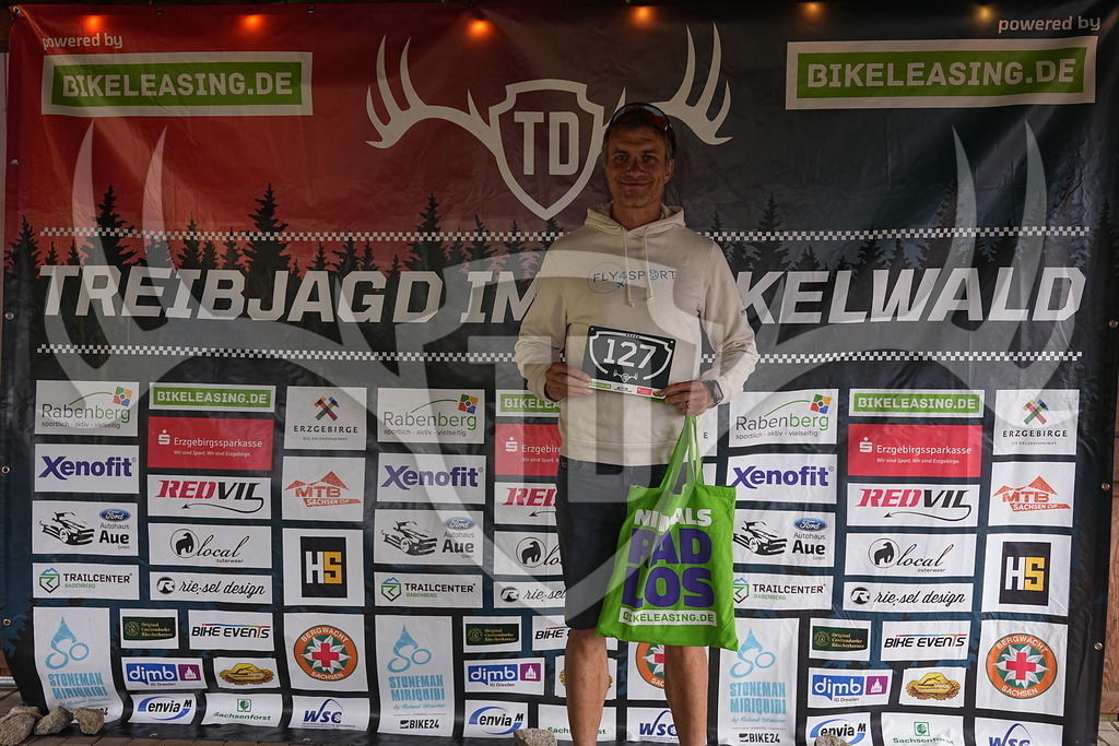 A1_09464 | Fotogalerie der Treibjagd im Dunkelwald - Dein MTB Etappenrennen im Erzgebirge - Realisiert mit Pictrs.com