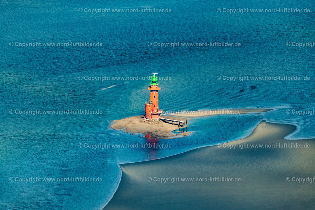 Hohe_Weg_Leuchtturm_ELS_1698140918 | BUTJADINGEN 14.09.2018 Leuchtturm Hohe Weg als historisches Seefahrtszeichen im Küstenbereich der Nordsee im Ortsteil Langwarden in Butjadingen im Bundesland Niedersachsen. // Lighthouse as a historic seafaring character in the coastal area of North Sea in the district Langwarden in Butjadingen in the state Lower Saxony. Foto: Martin Elsen