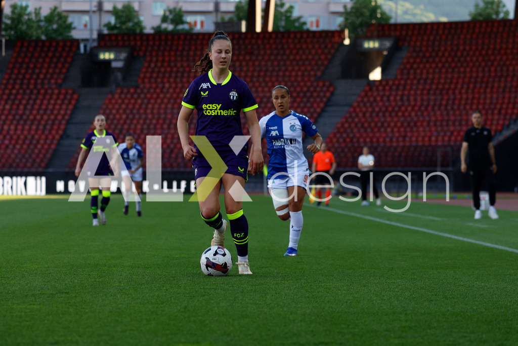GC Zürich vs FC Zürich - AXA Women’s Super League Playoffs - Stadion Letzigrund | LUANA BÜRGE of FC Zürich during the AXA Women’s Super League Playoffs quarter-final second leg between GC Zürich and FC Zürich at Stadion Letzigrund, Zurich, Switzerland. - Realisiert mit Pictrs.com