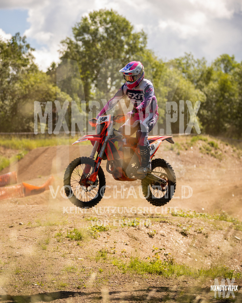 866A1060 | mxndyyvipix