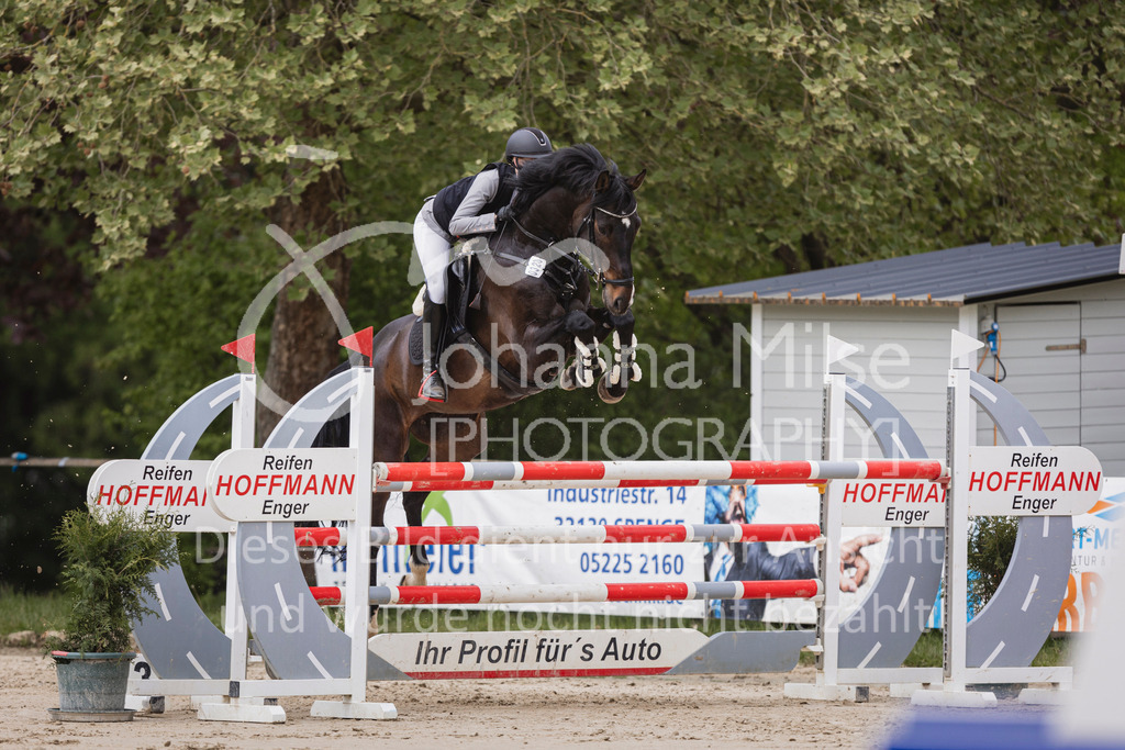 250504_SpengeW_M2-Spr-462 | Deine schönsten Turniermomente als professionelle Fotos! Entdecke hochwertige Pferdesport-Fotografie im Online-Shop. Jetzt Fotos finden & bestellen!