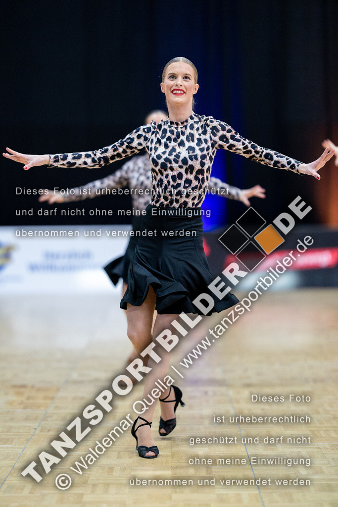 20230513-10193 | Hier finden Sie Tanz Bilder vom Latein und Standard Formationen tanzen. Sportbilder vom Tanzsport. Schöne Fotos und von Weltmeisterschaft, Europameisterschaft, Bundesliga, Regionalliga, Oberliga und Landesliga sowie von GOC Stuttgart, DanceComp, WM Bremen