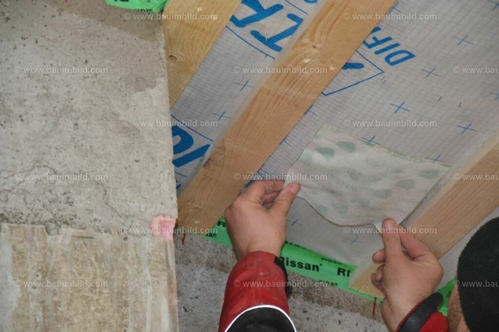 bib-lg13-holzbau-ausbau-0078 | Nach LV-Leistungsgruppen sortierte Detailfotos über den Bau eines Hauses. Alle Hausbau-Bilder direkt vom Urheber und Autor der Website Haus-Selber-Bauen.com