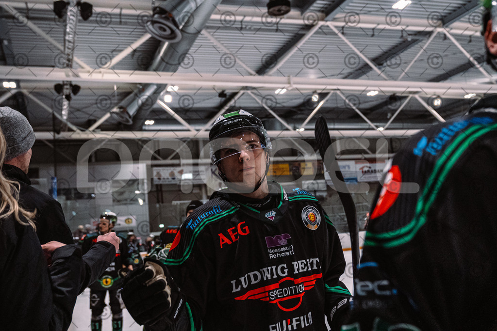 Alligators_vs_Passau_26_12_2025-093 | Höchstadt Alligators Fotogalerie: Eishockey-Action aus Franken. Professionelle Spielfotos, Portraits & Stadionbilder zum Download. Jetzt entdecken! - Realisiert mit Pictrs.com