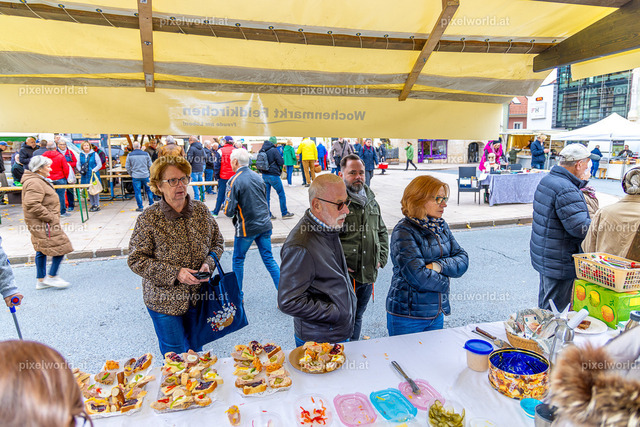 Frauenbewegung - Frühstück am Hauptplatz | Bildershop von pixelworld.at - Realisiert mit Pictrs.com