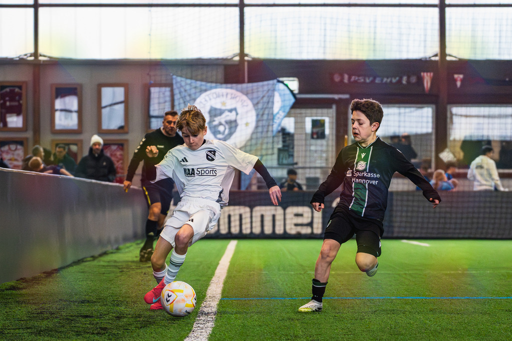 blr.pics-240 | Professionelle Fußball- und Sportfotografie. Spielbilder online ansehen und kaufen – Einzelbilder oder komplette Galerien in hoher Qualität. - Realisiert mit Pictrs.com