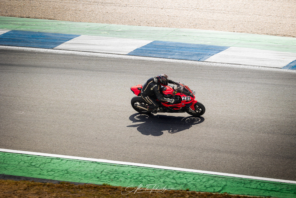 Ducati Trackday Hockenheimring 2026 | Entdecken Sie die faszinierende Welt von Alexander Tschuncky Arts: Kreative Fotografie, atemberaubende Automobilkunst und hochwertiger Bilderdruck. Lassen Sie sich inspirieren! - Realisiert mit Pictrs.com