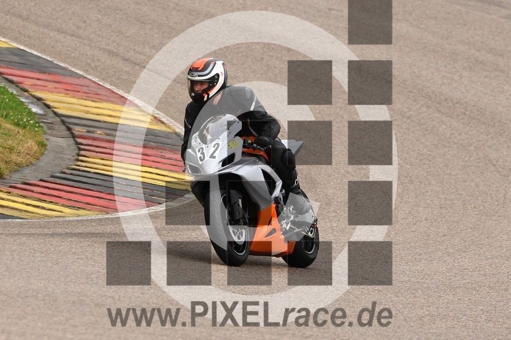 0032-20260629_12165 | Schöne Erinnerungen an spannende Momente - das festzuhalten ist unser Job. PIXELrace.de ist seit 2003 auf den Rennstrecken Europas unterwegs um die Action draußen beim Fahren und die wunderbare Stimmung imm Fahrerlager für euch einzufangen.