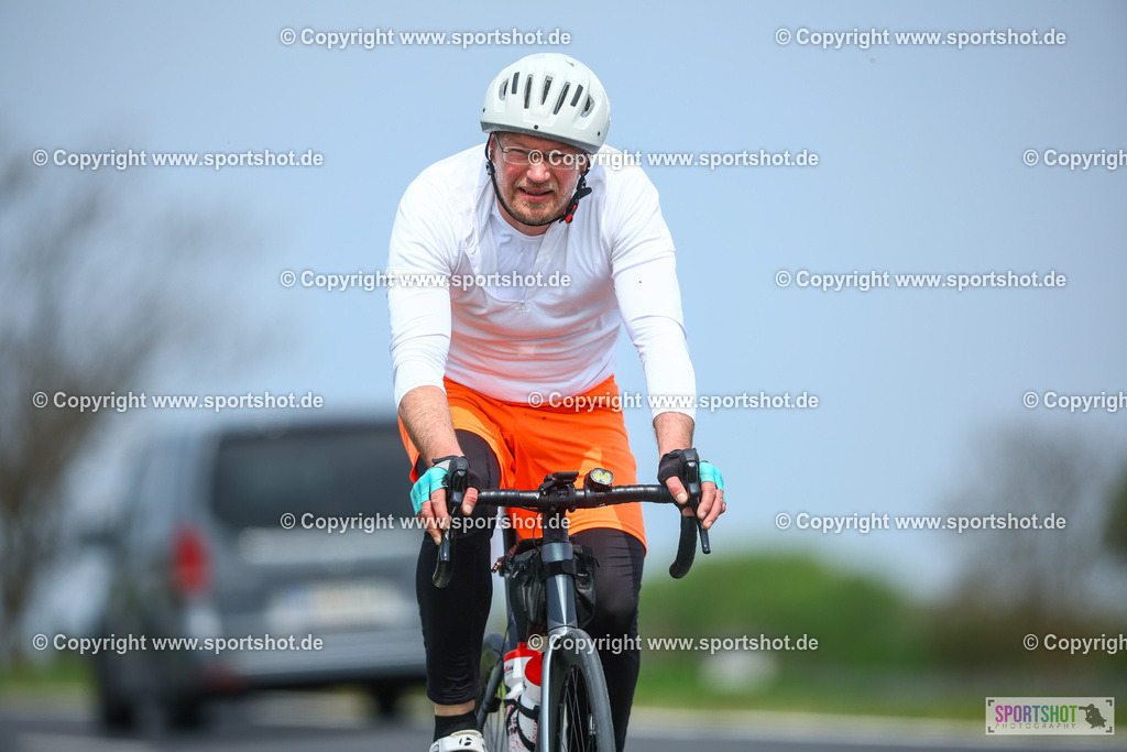 419_TRA56554 | Neusiedlersee Radmarathon 2026@sportshot_your_pictrs #yourpictures#roadtowm2029 #nrm #neusiedlerseeradmarathon #neusiedlersee #neusiedlerseetourismus #burgenland #mörbisch #nrm26 #burgenlandtourismus #voglundco #poweredbyburgenlandtourismus #radsport #rad #marathon #ucigranfondo #visitburgenland #ucigranfondoworldseries