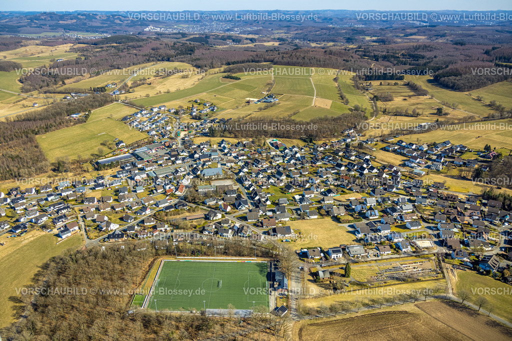 Wenden250307170Altenhof | Luftbild, Wohngebiet Ortsansicht Altenhof, Fußballstadion Sportplatz Am Winterhagen, Altenhof, Wenden, Sauerland, Nordrhein-Westfalen, Deutschland